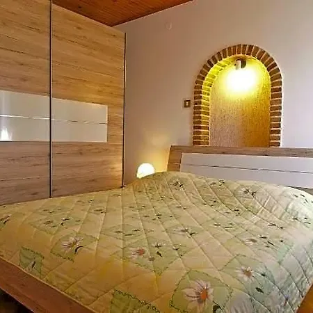 Hotel 1457